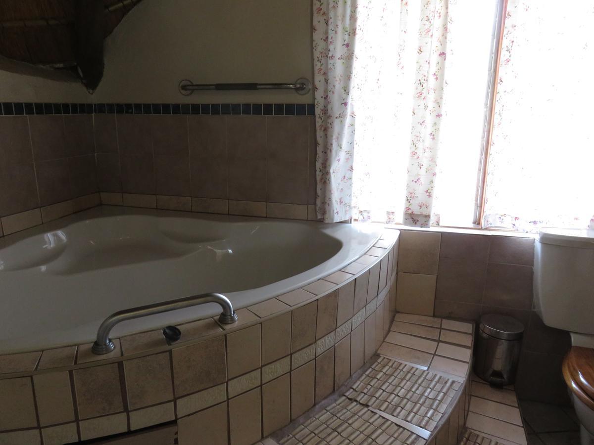 Meerhof Lodge Hartbeespoort Zewnętrze zdjęcie